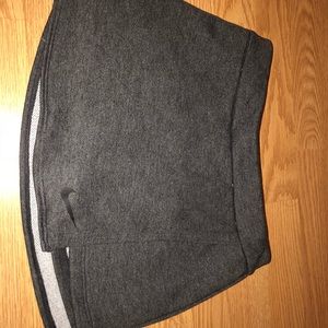 NIKE WOMENS TENNIS SKIRT! LIKE NEW